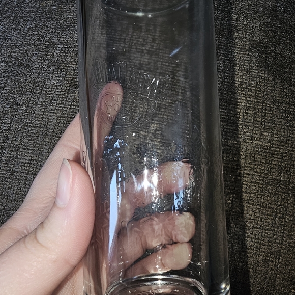 Jack Daniels etched snowflake whiskey glass 7.6" tall - Picture 4 of 7